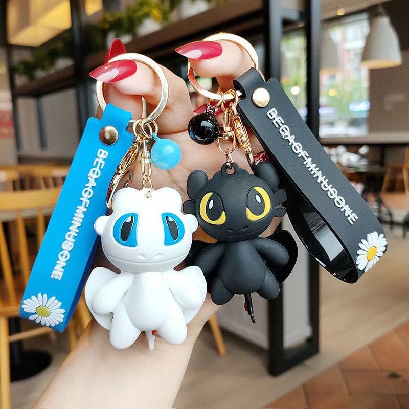 How to Train Your Dragon Tooth - مراجعة Carabiner Keychain وسعره